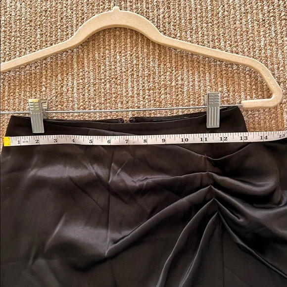 Xs Express Black Satin Skirt like new - Picture 9 of 10